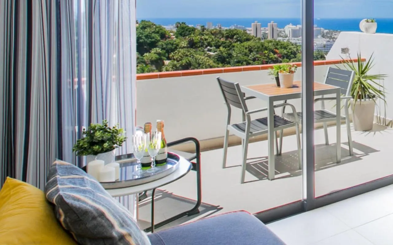 Cozy Apartment With Seaview And Parking Costa Adeje