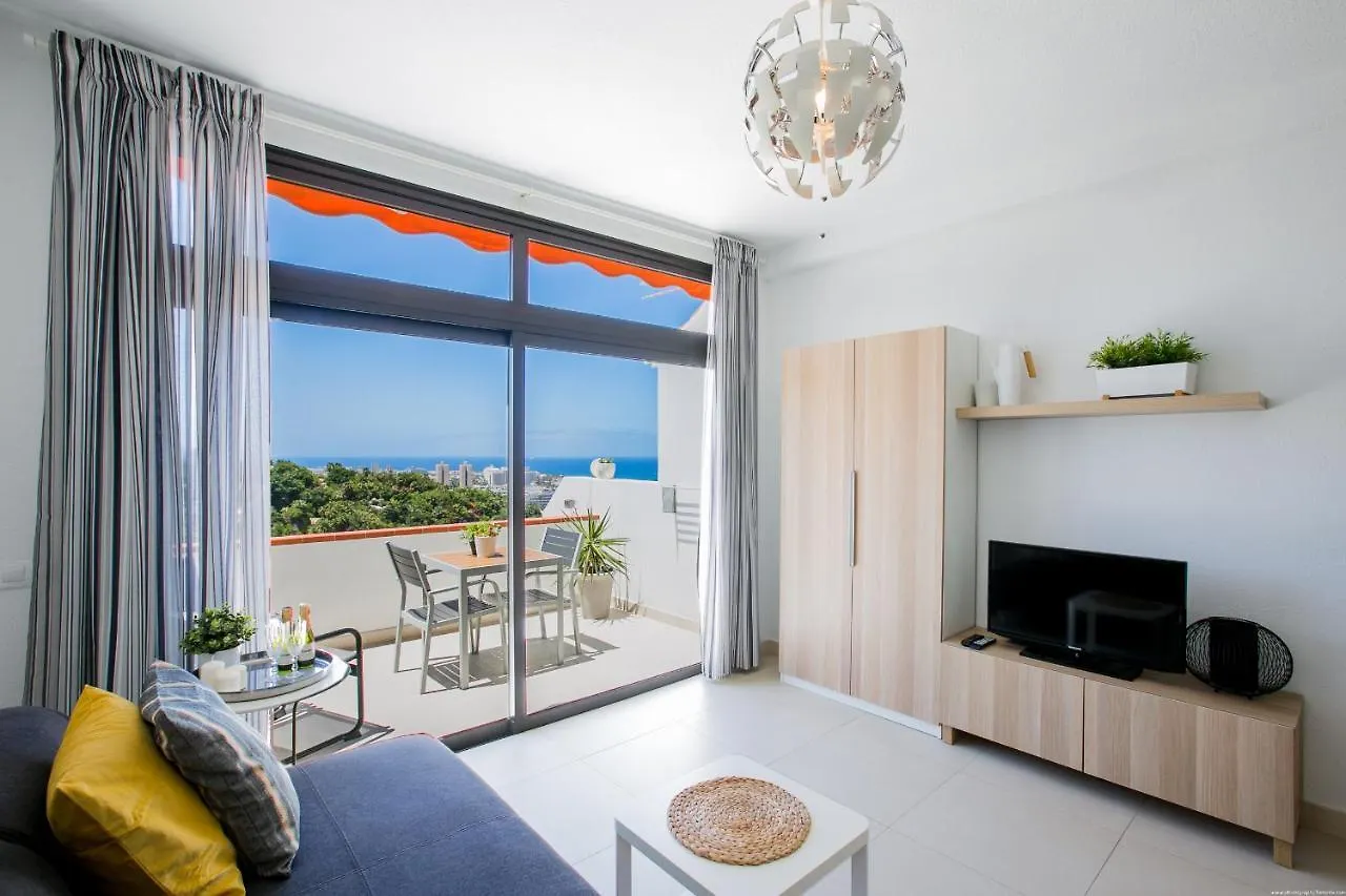 Cozy Apartment With Seaview And Parking Costa Adeje